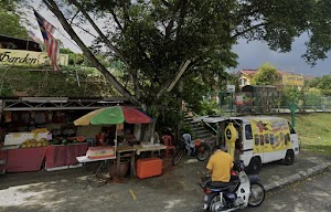 Tukang Kunci Damai Perdana